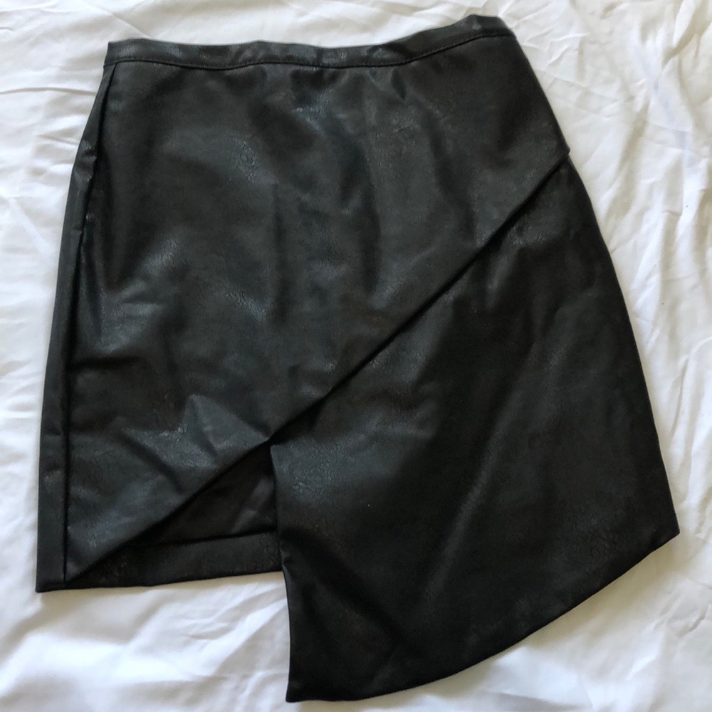 ✨NWT✨ Fashion Nova *For the Night Mini skirt*